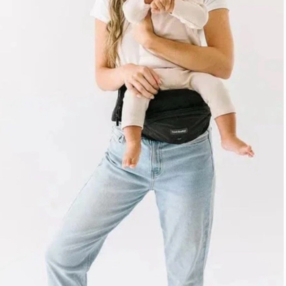 Black Baby Hip Seat Carrier - Comfortable Hands-Free Support